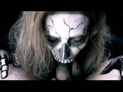 ❤️ Demon nighean sucking cock le a beul dubh agus slugadh cum. ❤️❌  Pornagraf càileachd  leinn  ☑